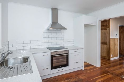 Photo of property in 8 Cambridge Street, Levin, 5510