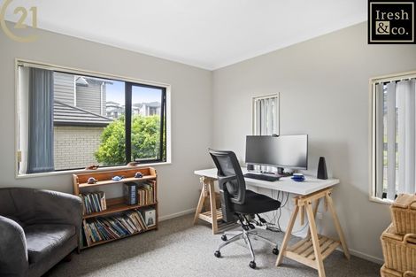 Photo of property in 175 Keri Vista Rise, Papakura, 2110