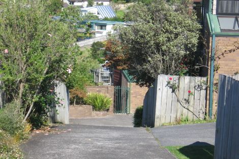 Photo of property in 1/20 Kiteroa Terrace, Rothesay Bay, Auckland, 0630