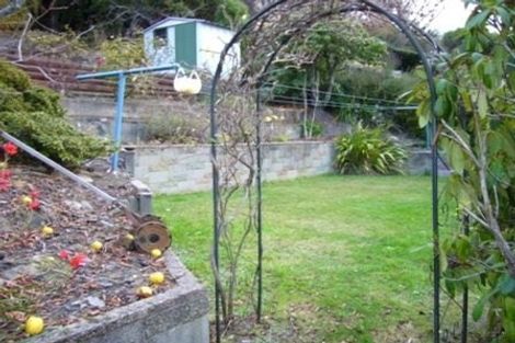 Photo of property in 70 Hocken Street, Kenmure, Dunedin, 9011