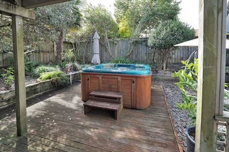 Photo of property in 42 Dixon Road, Fitzroy, Hamilton, 3206