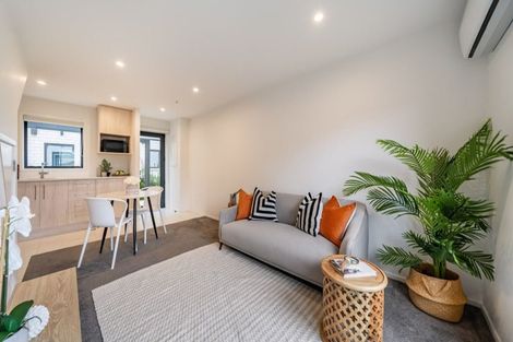 Photo of property in 2/183 Cambridge Terrace, Fairfield, Lower Hutt, 5011