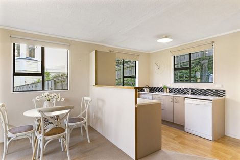 Photo of property in 2/138 Hataitai Road, Hataitai, Wellington, 6021