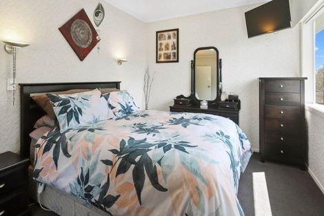 Photo of property in 7 Lawrence Crescent, Hillpark, Auckland, 2102