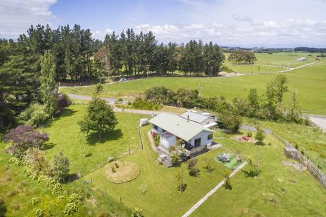 Photo of property in 73 Monteith Street, Halcombe, Feilding, 4779