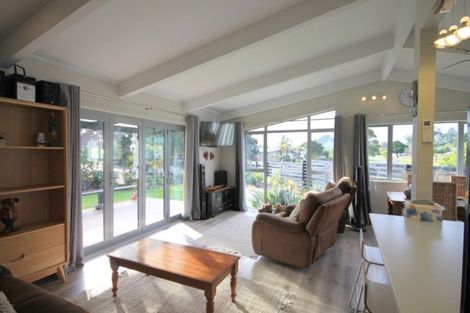 Photo of property in 147 Vista Paku, Pauanui, Hikuai, 3579