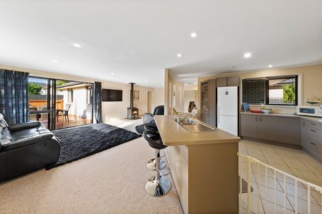 Photo of property in 3 Four Oaks Place, Pukekohe, 2120