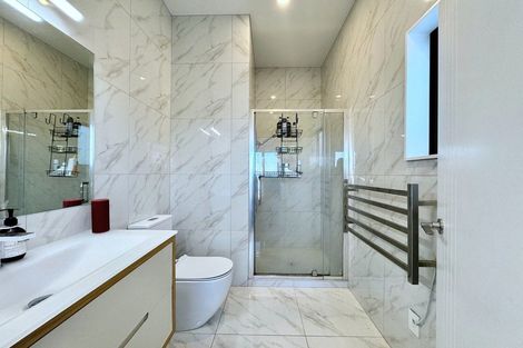 Photo of property in 10 Taiaha Street, Papakura, 2110