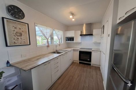 Photo of property in 2/17 Berwyn Avenue, Takanini, 2112