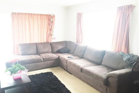 Photo of property in 3/76 Settlement Road, Papakura, 2110