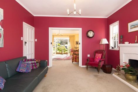 Photo of property in 14 Korau Road, Greenlane, Auckland, 1051