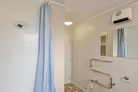 Photo of property in 6 Renfrew Street, Upper Riccarton, Christchurch, 8041