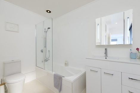 Photo of property in 2/65 Castor Bay Road, Castor Bay, Auckland, 0620