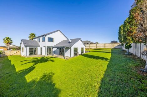Photo of property in 21 Parkhaven Drive, Rosehill, Papakura, 2113