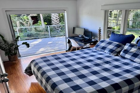 Photo of property in 2/25 Wolsley Avenue, Milford, Auckland, 0620