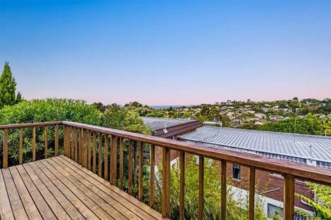 Photo of property in 2/4 Helvetia Drive, Browns Bay, Auckland, 0630