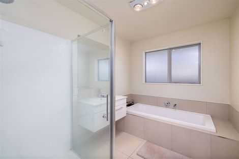 Photo of property in 46 Little Oaks Drive, Yaldhurst, Christchurch, 8042