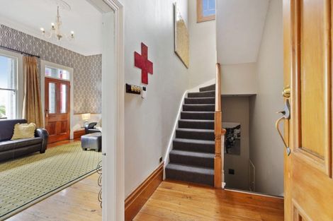 Photo of property in 18 Bidwill Street, Mount Cook, Wellington, 6021