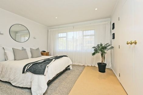 Photo of property in 63 James Cook Street, Havelock North, 4130