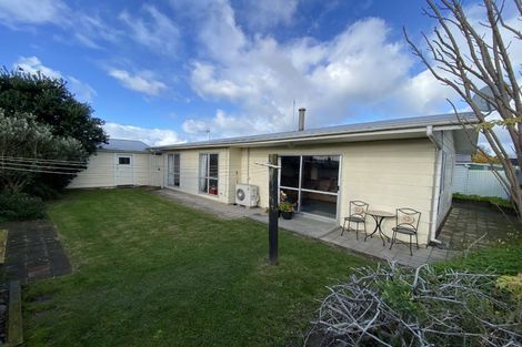 Photo of property in 2a Trinity Crescent, Pirimai, Napier, 4112