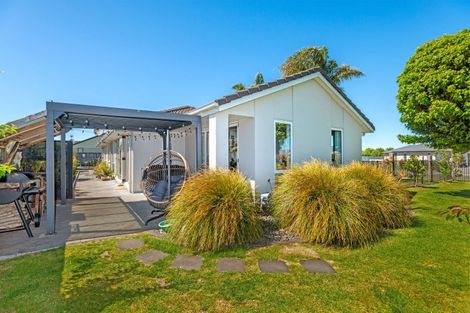 Photo of property in 49 Sterling Park, Lytton West, Gisborne, 4010