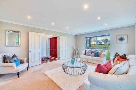 Photo of property in 270 Schnapper Rock Road, Schnapper Rock, Auckland, 0632