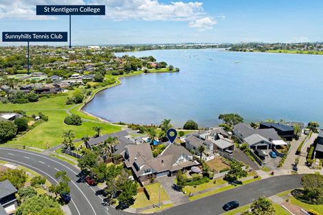 Photo of property in 2/22 Bramley Drive, Farm Cove, Auckland, 2012