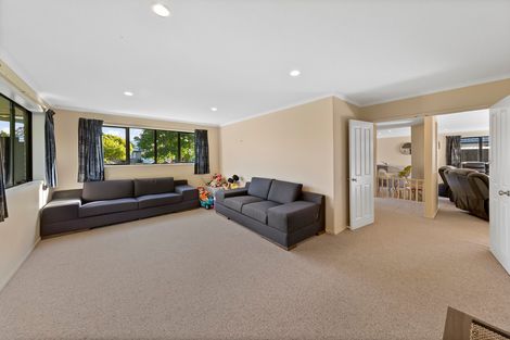 Photo of property in 3 Four Oaks Place, Pukekohe, 2120