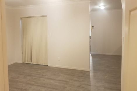 Photo of property in 56 Ransom Smyth Drive, Goodwood Heights, Auckland, 2105