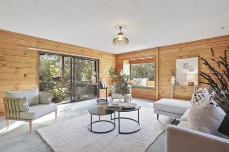 Photo of property in 14 Cochran Road, Oratia, Auckland, 0604