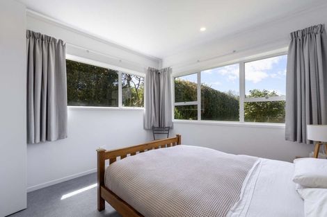 Photo of property in 6 Laing Place, Otumoetai, Tauranga, 3110