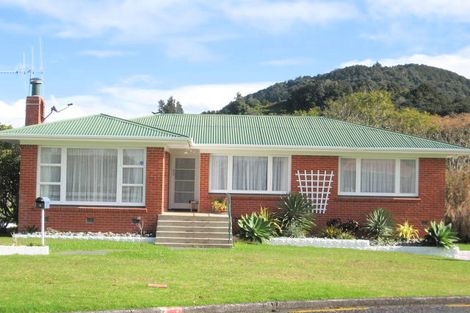 Photo of property in 6 Butler Place, Te Kamo, Whangarei, 0112