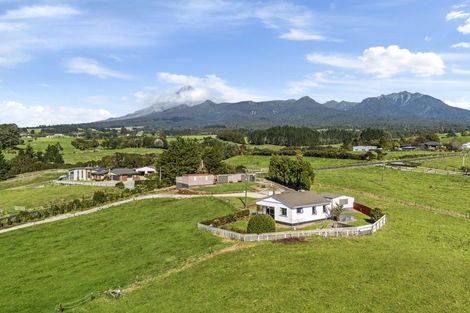 Photo of property in 1382 Carrington Road, Hurworth, New Plymouth, 4371