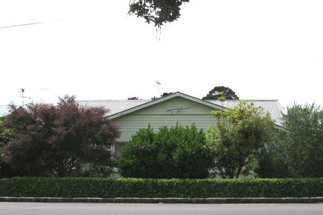 Photo of property in 492 Blockhouse Bay Road, Blockhouse Bay, Auckland, 0600