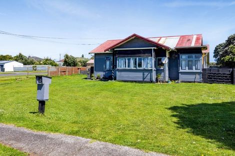 Photo of property in 13 Suffolk Street, Patea, 4520