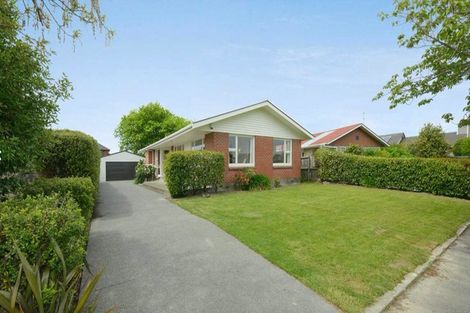 Photo of property in 12 Longmuir Street, Ilam, Christchurch, 8041