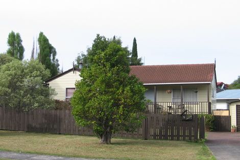 Photo of property in 5 Midgley Road, West Harbour, Auckland, 0618