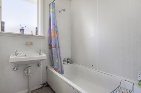 Photo of property in 31 Arimu Road, Papakura, 2110