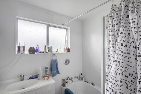 Photo of property in 43 Amberley Avenue, Westbrook, Palmerston North, 4412