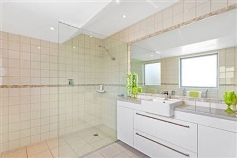 Photo of property in 20 Thornycroft Street, Fendalton, Christchurch, 8052