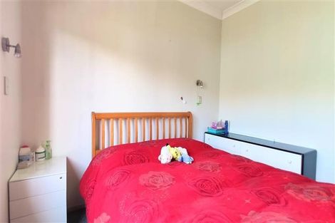 Photo of property in 33 View Road, Henderson, Auckland, 0612