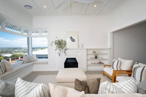 Photo of property in 44 Simla Terrace, Hospital Hill, Napier, 4110