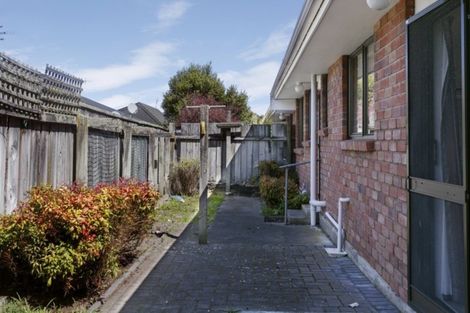 Photo of property in 2/137 Te Heuheu Street, Taupo, 3330