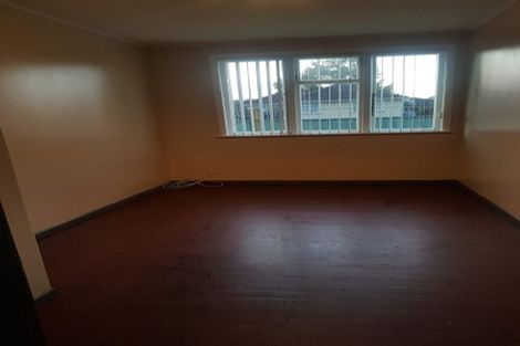 Photo of property in 1 Salas Place, Papakura, 2110