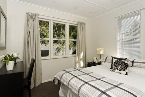 Photo of property in 17 Sheridan Drive, New Lynn, Auckland, 0600