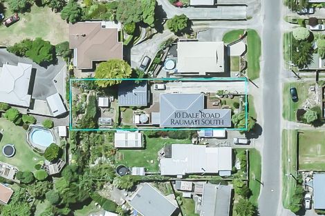 Photo of property in 10 Dale Road, Raumati South, Paraparaumu, 5032