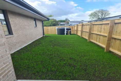 Photo of property in 17 Pipi Crescent, Tuakau, 2121