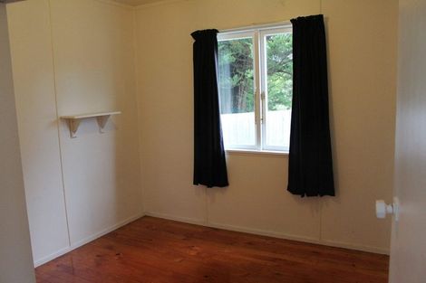 Photo of property in 12 Candia Road, Swanson, Auckland, 0612