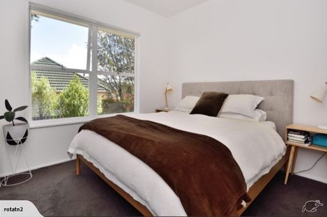 Photo of property in 2/40a Blakeborough Drive, Forrest Hill, Auckland, 0620