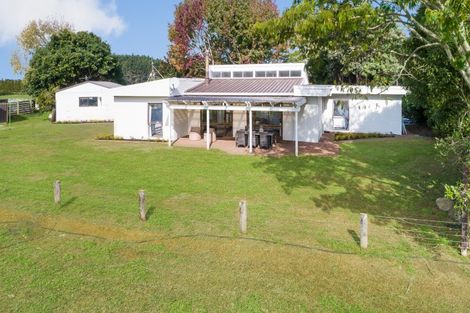 Photo of property in 35 Marae O Rehia Road, Karioitahi, Waiuku, 2683